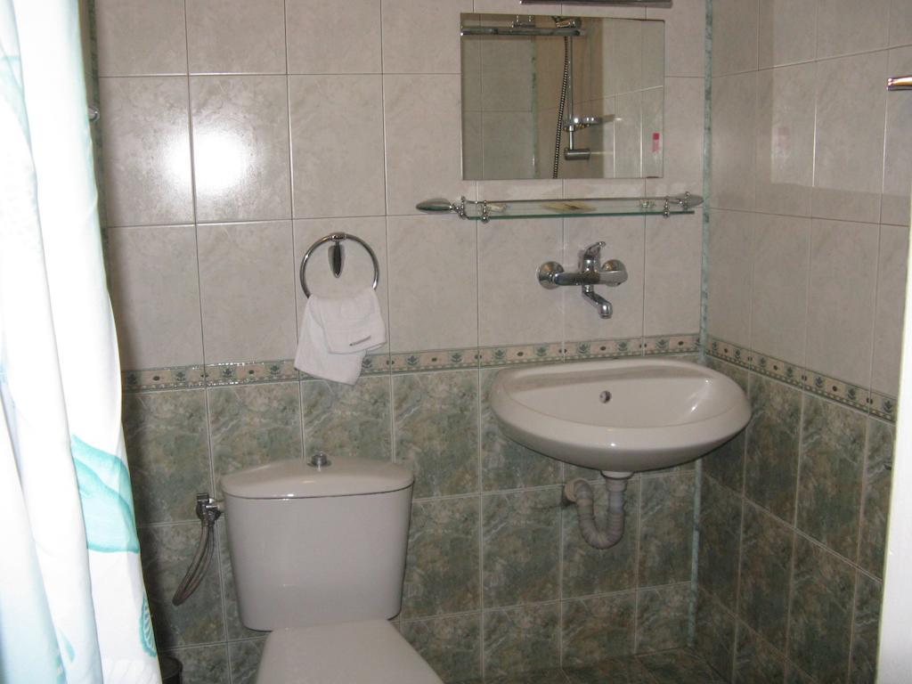 Family Hotel Kalina كوبريفشتيتسا الغرفة الصورة