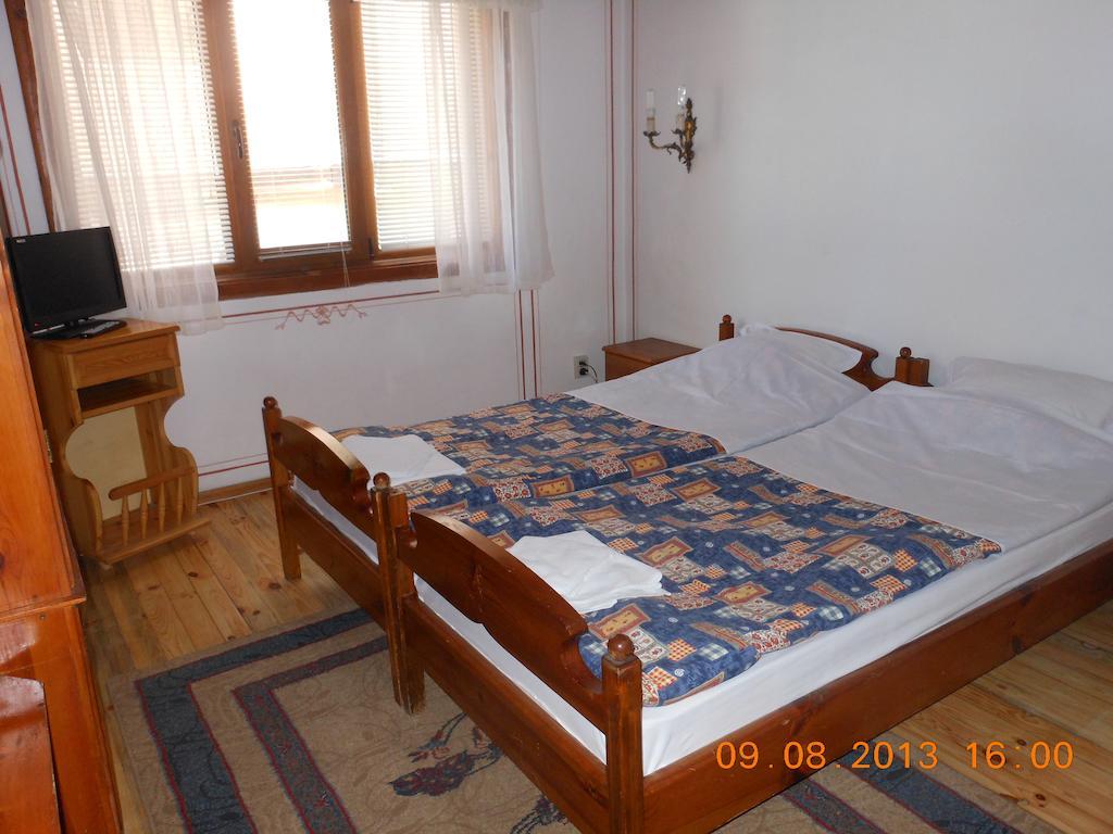 Family Hotel Kalina كوبريفشتيتسا الغرفة الصورة